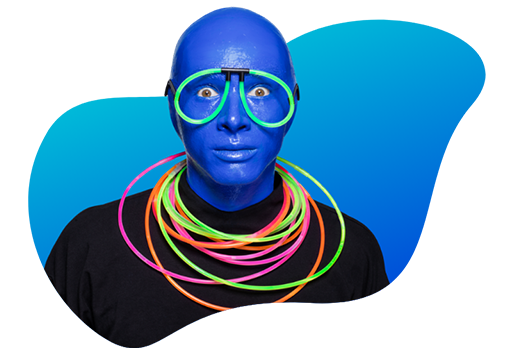 Blue Man con gafas y collar brillante